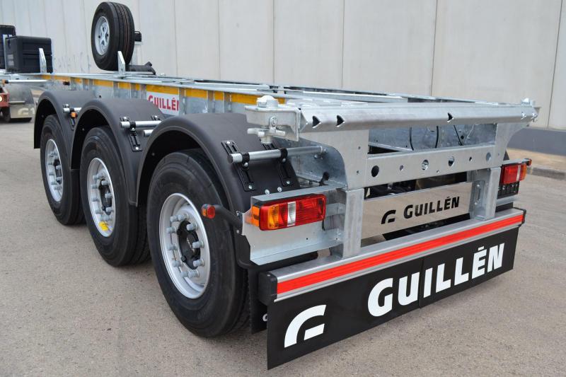 Fabricado en acero de alta resistencia, el peso del nuevo portaconedores de Guillén parte de 3.400 kg.