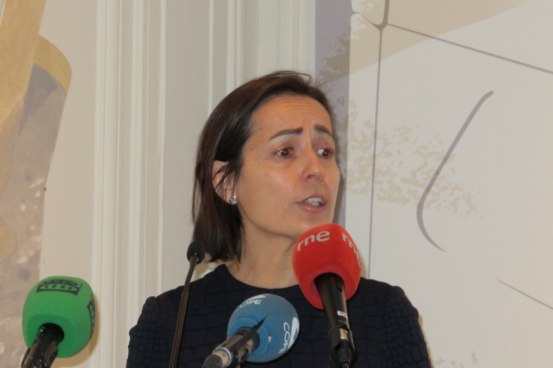 La directora general de Tráfico, María Segui, ha intervenido en una jornada sobre seguridad vial en el transporte por carretera organizada por Volvo en la Embajada de Suecia en España.