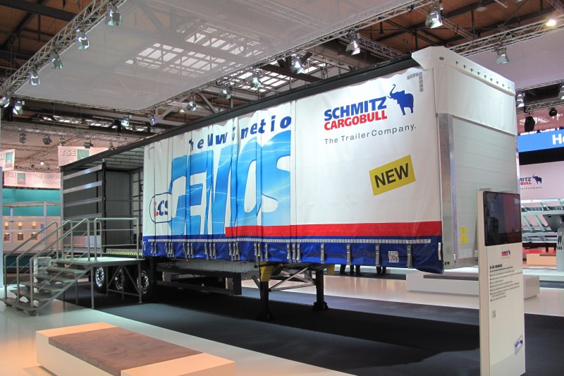 Schmitz Cargobull lidera el mercado español con 1.766 unidades matriculadas hasta octubre.