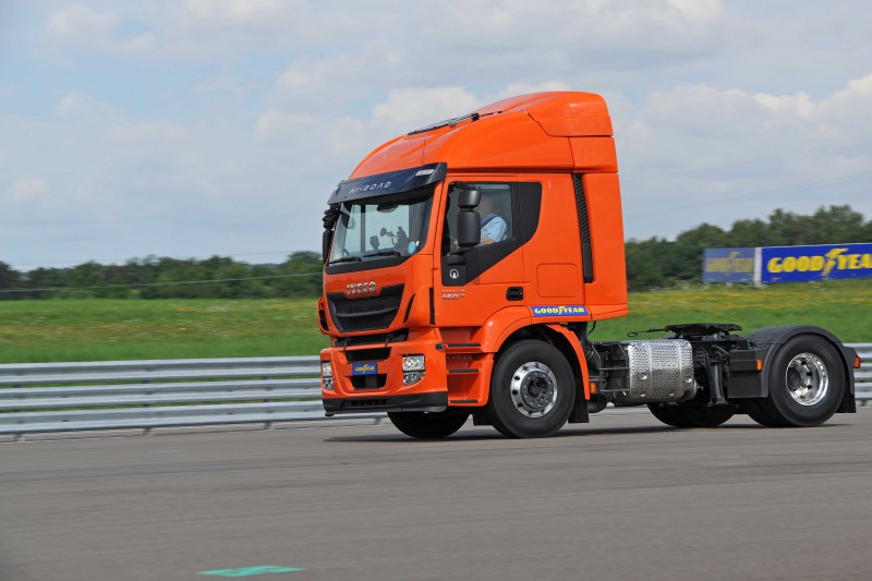 Iveco colaboró en el desarrollo de ambas gamas de neumáticos de Goodyear.