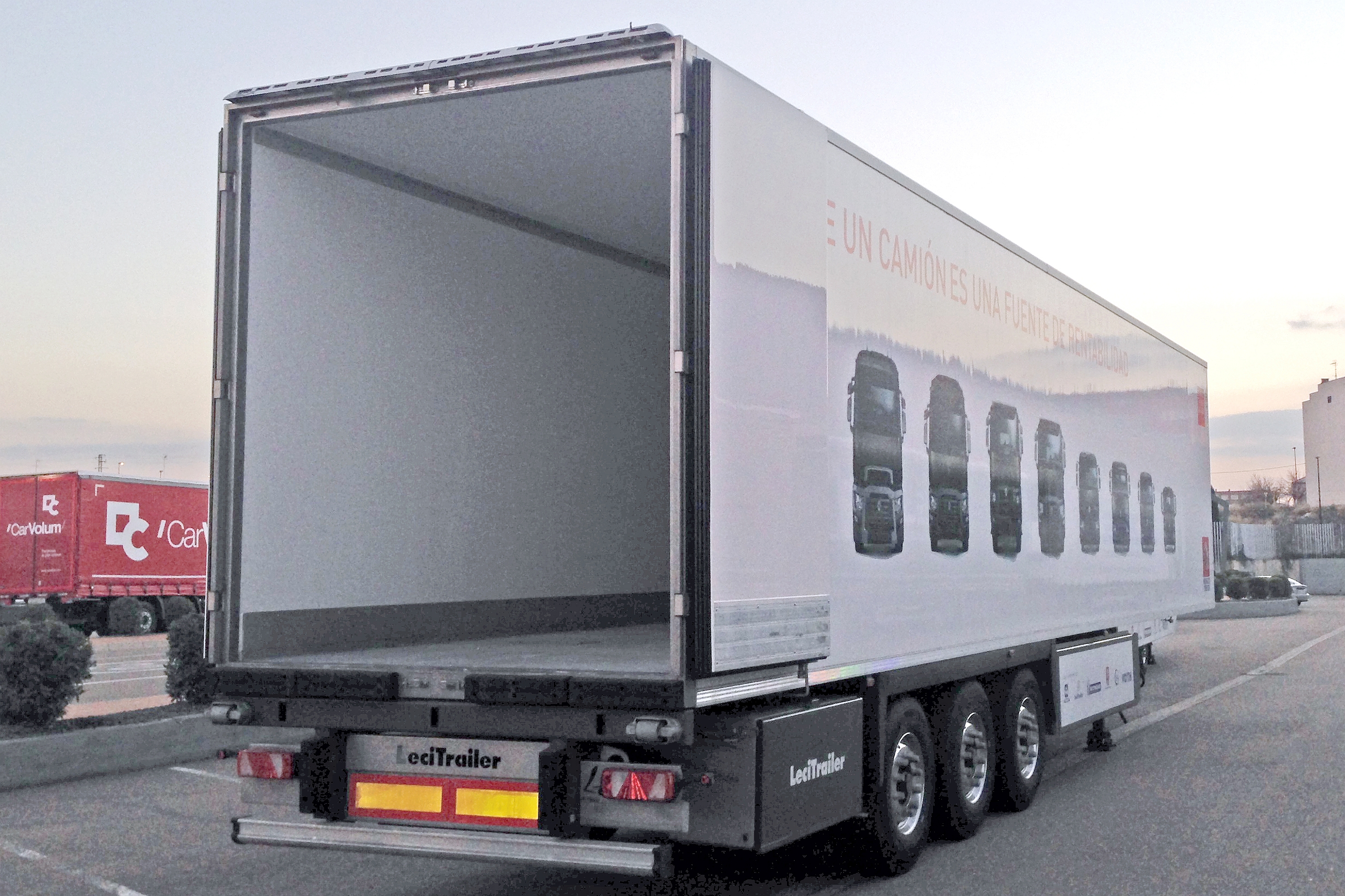 Los responsables de JOST Ibérica reconocen que “Lecitrailer ha realizado un esfuerzo muy importante para la consecución de este acuerdo comercial”.
