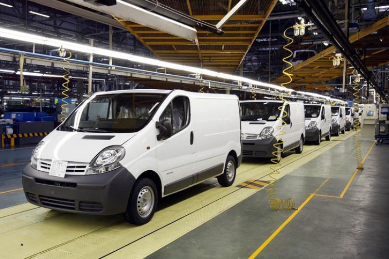 La adaptación de la factoría de Barcelona al futuro "pick-up" de la marca supone el fin de la producción de la Primastar, que se ha comercializado también como Renault Trafic y Opel Vivaro. 