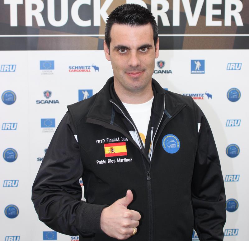 Pablo Ríos recorre 165.000 km al año a los mandos de un Scania R500 V8 Euro 5.