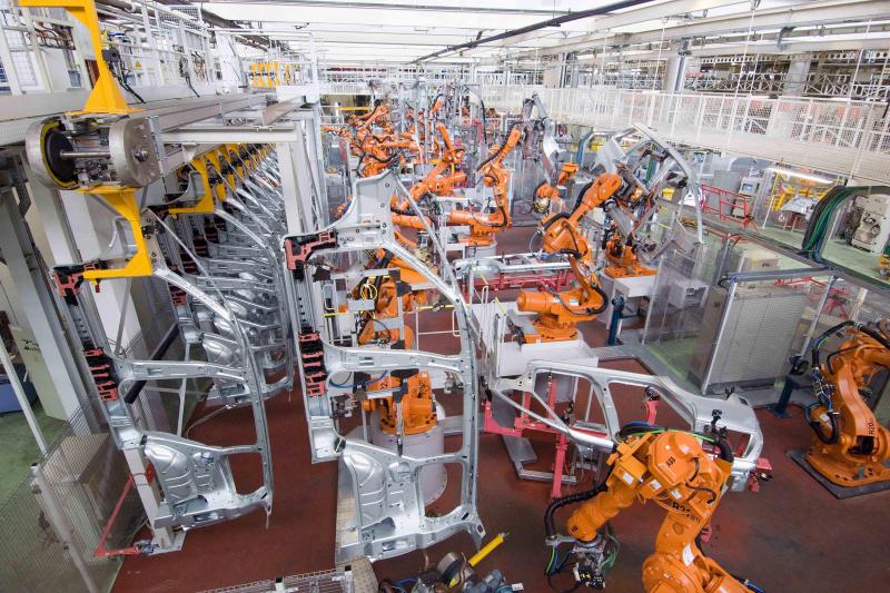 La planta de PSA en Vigo producirá la próxima generación de vehículos comerciales pequeños de las tres marcas. 